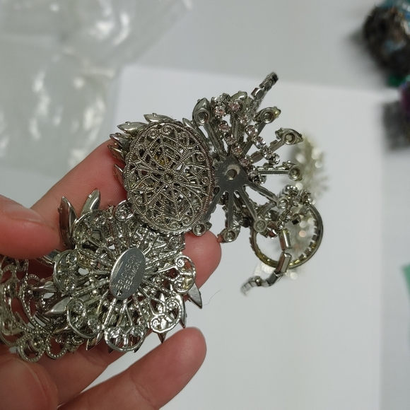 Erickson Beamon Crystal Earrings & Necklace Set - Picture 6 of 6